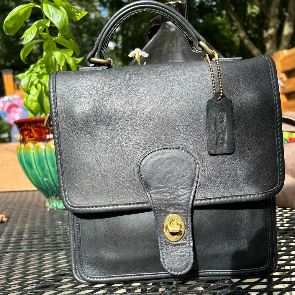 Coach Vintage Station Black Leather Purse